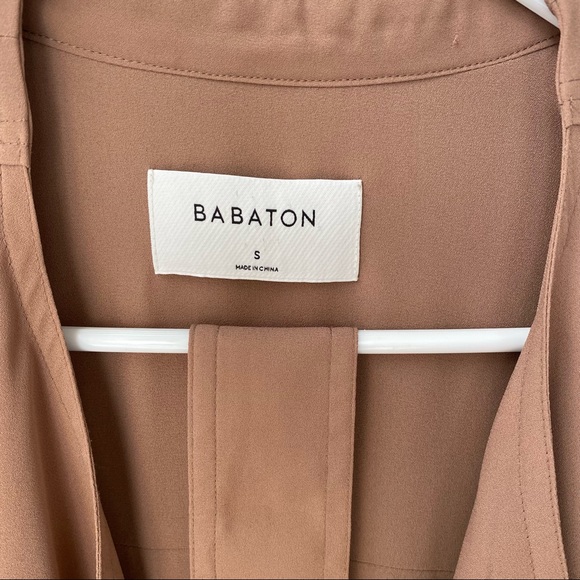 Aritzia Babaton Flowy Trench - Picture 3 of 9